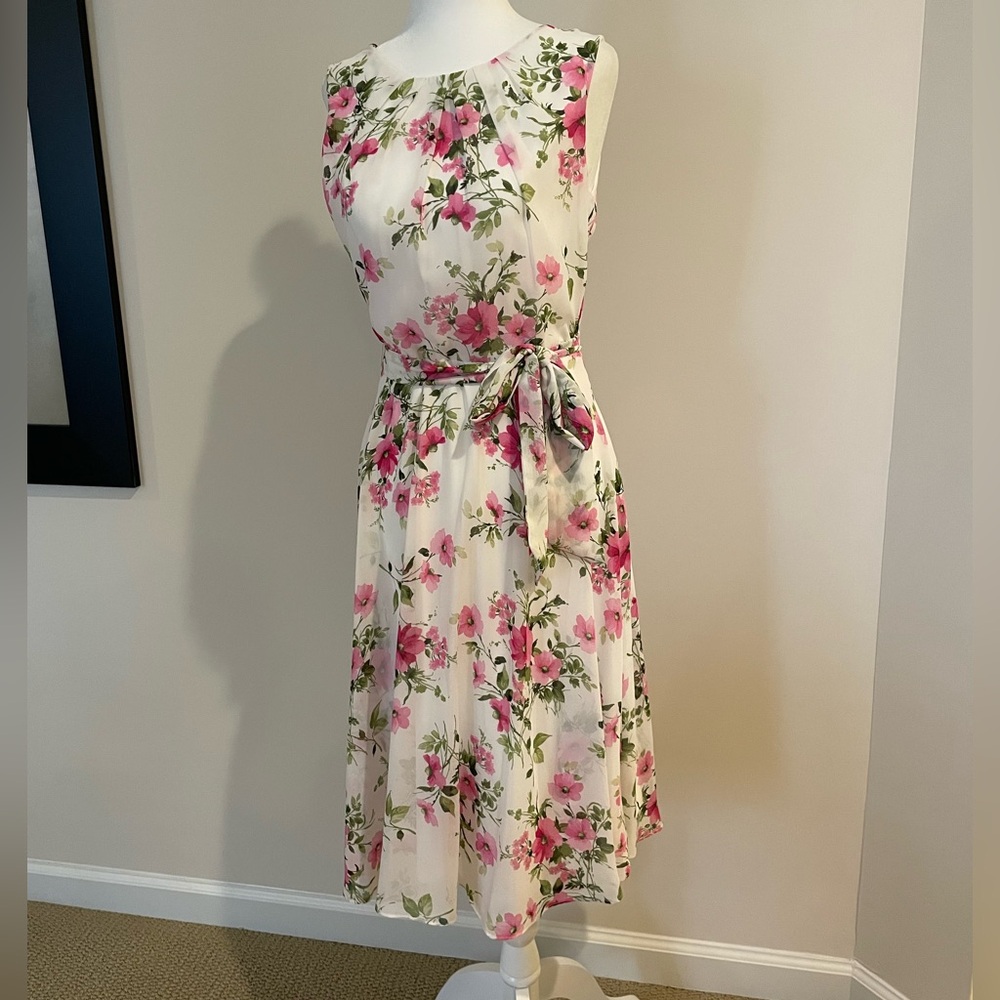 JH Floral Dress - Picture 2 of 7